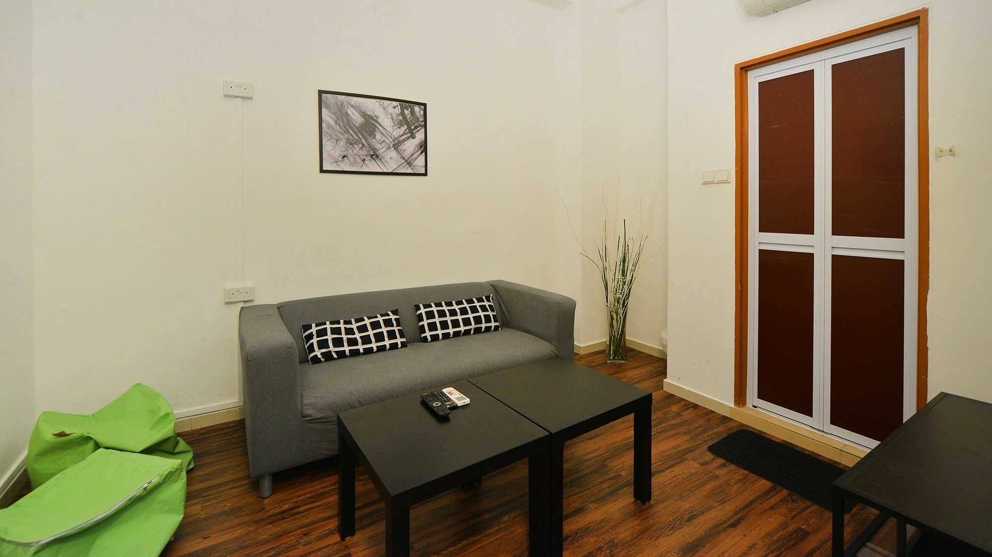Zen Hostel Aljunied Singapore Exteriör bild