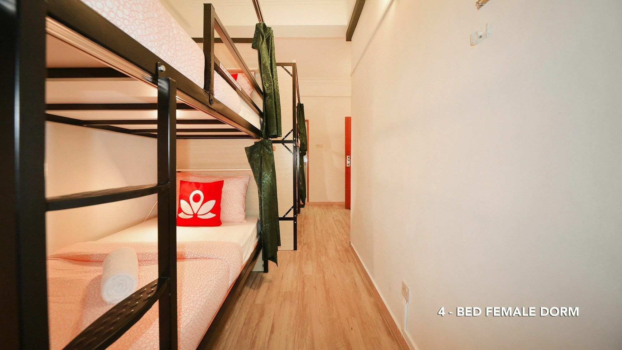 Zen Hostel Aljunied Singapore Exteriör bild